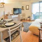 1 Bedroom Nice Apartment In Blonville-Sur-Mer Apartman Blonville-sur-Mer